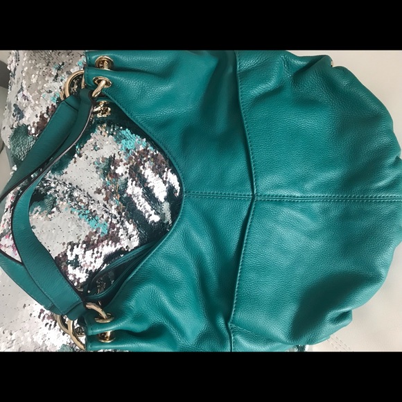 ๐ธ๐ธ๐ธ SOLD ๐ธ๐ธ๐ธ.  Large leather teal Micheal Kors purse - Picture 5 of 7